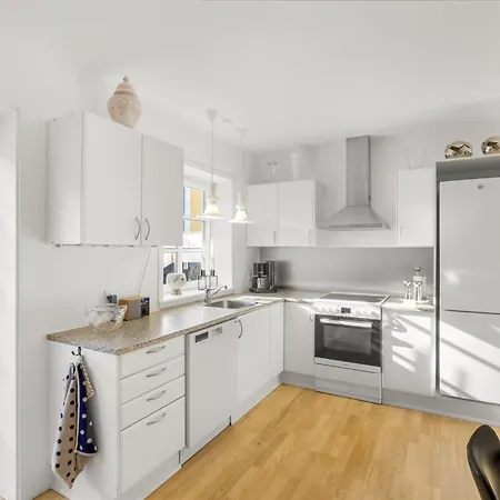 Loreia - 300m From The Sea By Interhome *